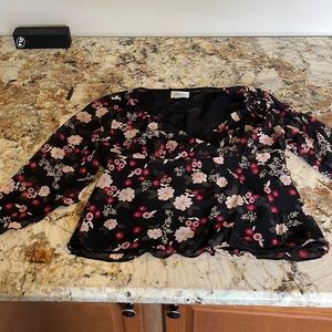 Loft women’s light weight floral top